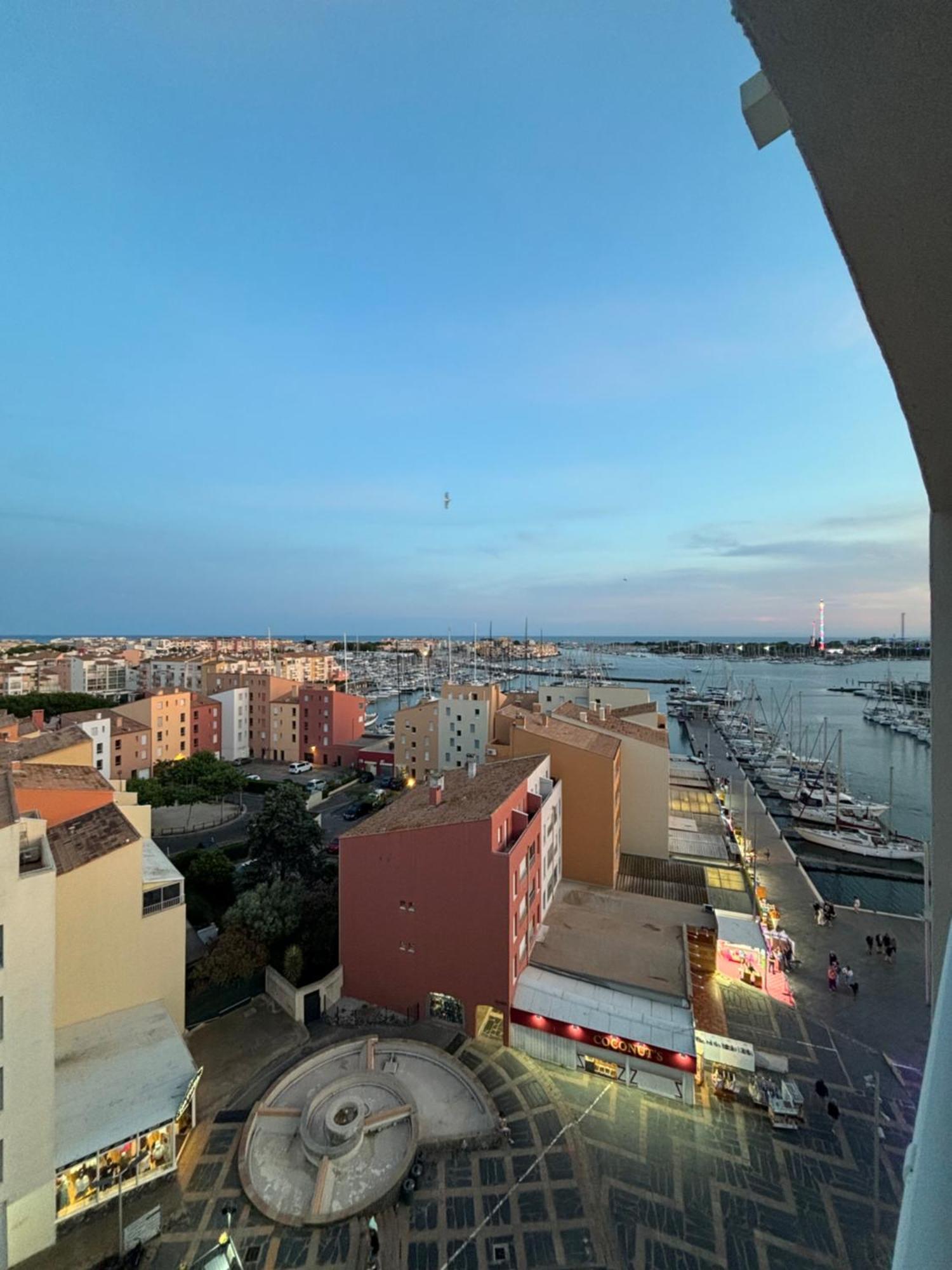 Апартаменты Centre Port,Vue Panoramique,Clim,Balcon,Wifi Агд Экстерьер фото